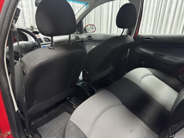 Peugeot 206 с пробегом 2006 года, цена 300 000 рублей, 198216 км, хэтчбек, Автокод Объявления