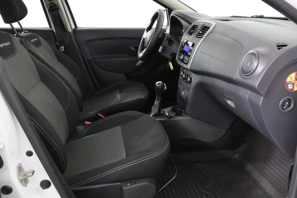 Renault Sandero II Рестайлинг Санкт-Петербург  - изображение 11