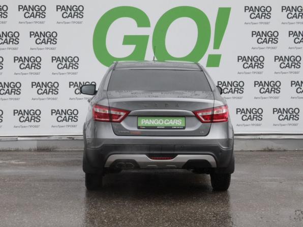 Lada (ВАЗ) Vesta I с пробегом 2018 года, цена 999 000 рублей, 115000 км, седан, Автокод Объявления