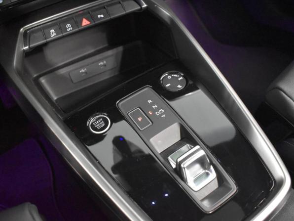 Audi A3 IV (8Y) с пробегом 2022 года, цена 2 926 900 рублей, 36317 км, седан, Автокод Объявления
