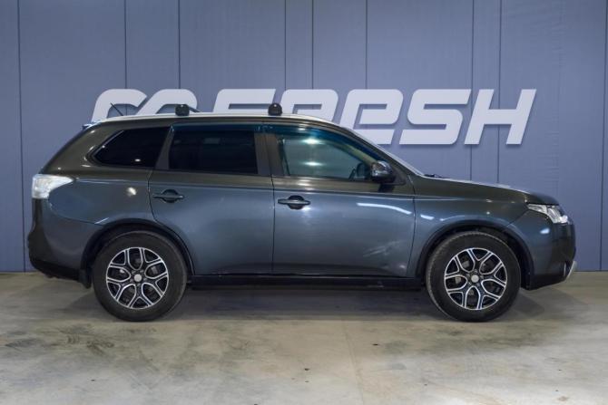Mitsubishi Outlander III Рестайлинг с пробегом 2014 года, цена 1 329 000 рублей, 175162 км, внедорожник, Автокод Объявления