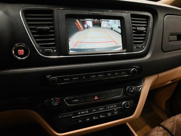 Kia Carnival III с пробегом 2019 года, цена 2 910 000 рублей, 140250 км, минивэн, Автокод Объявления