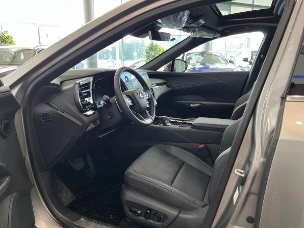 Lexus RX V с пробегом 2025 года, цена 7 892 500 рублей, 46 км, внедорожник, Автокод Объявления