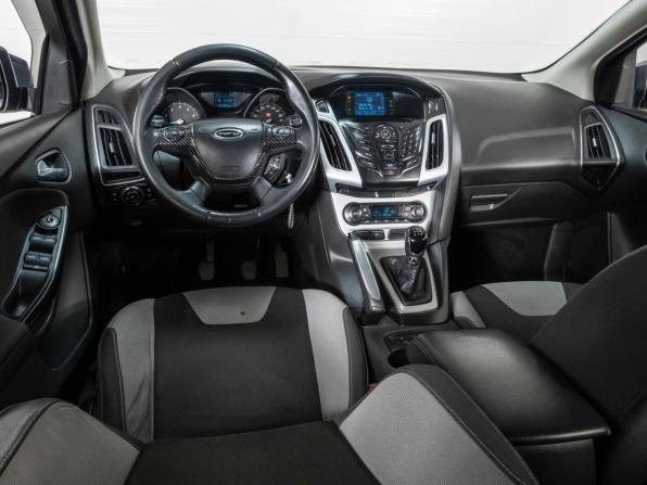 Ford Focus III с пробегом 2011 года, цена 699 000 рублей, 262352 км, хэтчбек, Автокод Объявления