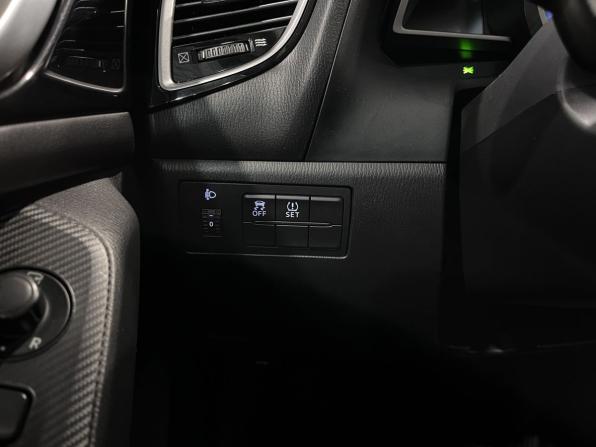 Mazda 3 III (BM) с пробегом 2013 года, цена 1 316 000 рублей, 177700 км, хэтчбек, Автокод Объявления