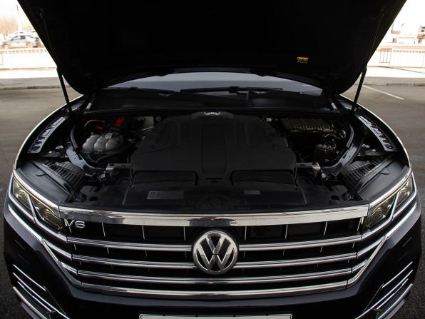 Volkswagen Touareg III с пробегом 2018 года, цена 3 730 000 рублей, 210815 км, внедорожник, Автокод Объявления
