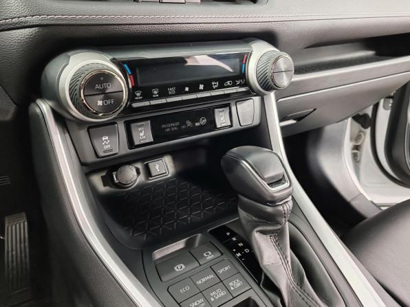 Toyota RAV4 V (XA50) с пробегом 2021 года, цена 3 499 000 рублей, 59575 км, внедорожник, Автокод Объявления