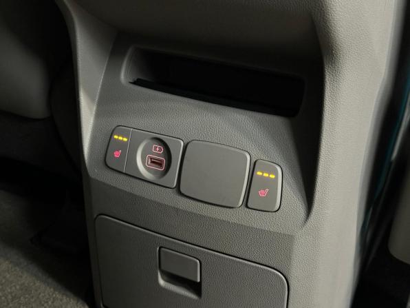 Kia Carnival III с пробегом 2018 года, цена 2 770 000 рублей, 111200 км, минивэн, Автокод Объявления
