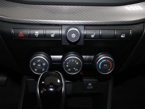 Lada (ВАЗ) Vesta I Рестайлинг (NG) с пробегом 2024 года, цена 1 399 900 рублей, 19007 км, седан, Автокод Объявления
