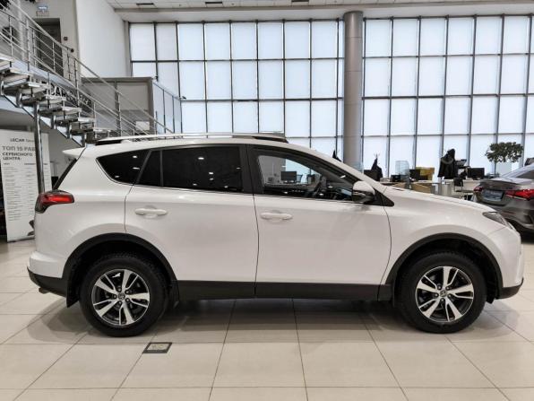 Toyota RAV4 IV (XA40) Рестайлинг с пробегом 2016 года, цена 2 180 000 рублей, 109460 км, внедорожник, Автокод Объявления