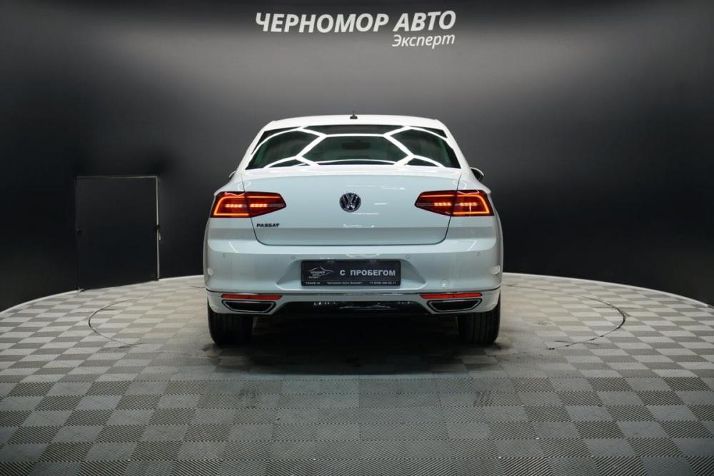 Volkswagen Passat B8 Крым  - изображение 4