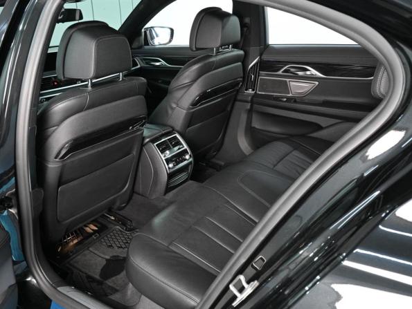 BMW 7 серии VI (G11/G12) Рестайлинг с пробегом 2019 года, цена 4 849 000 рублей, 147836 км, седан, Автокод Объявления