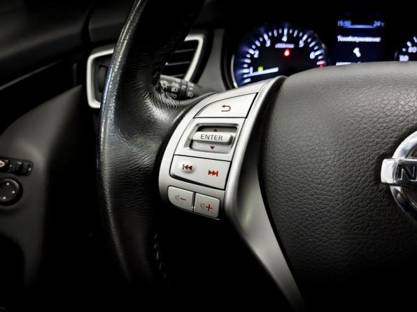 Nissan Qashqai II с пробегом 2018 года, цена 1 870 000 рублей, 124810 км, внедорожник, Автокод Объявления