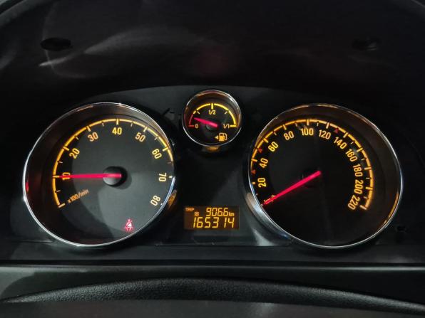 Opel Antara I Рестайлинг с пробегом 2013 года, цена 945 000 рублей, 165310 км, внедорожник, Автокод Объявления