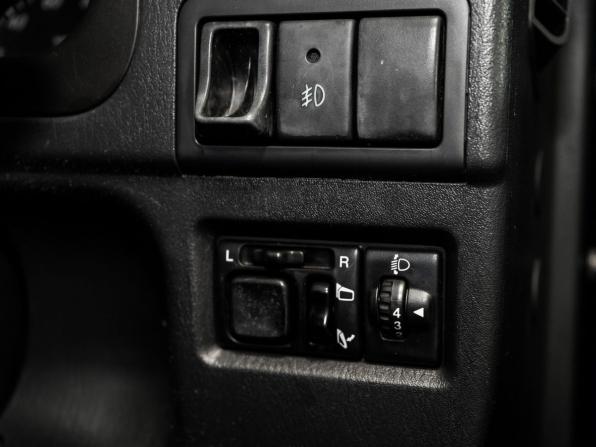 Suzuki Jimny III Рестайлинг 1 с пробегом 2011 года, цена 855 000 рублей, 149000 км, внедорожник, Автокод Объявления