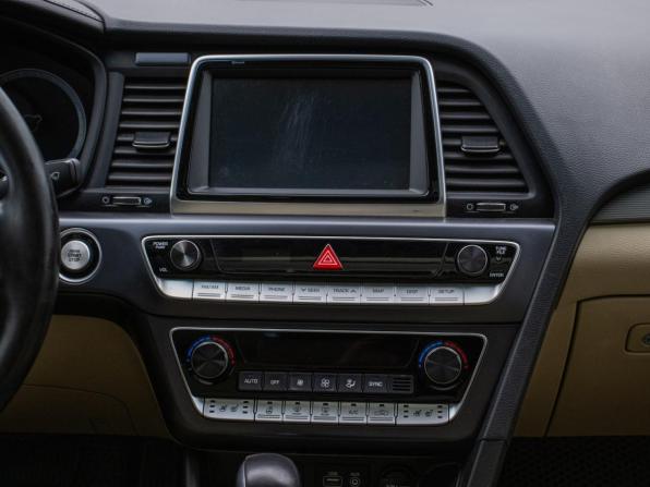 Hyundai Sonata VII (LF) Рестайлинг с пробегом 2019 года, цена 2 058 000 рублей, 110000 км, седан, Автокод Объявления