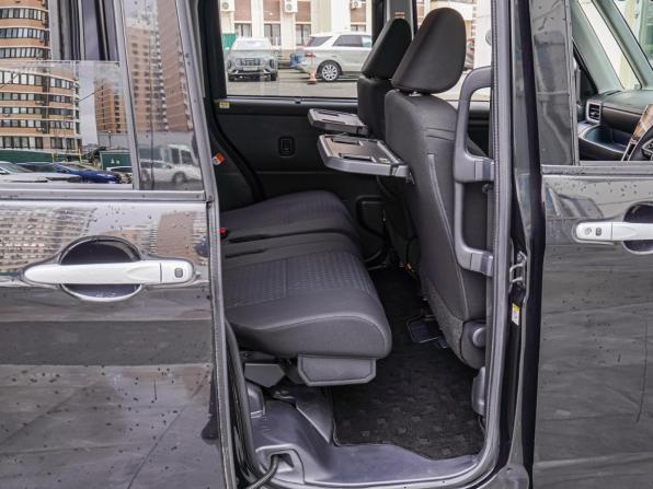 Toyota Roomy I Рестайлинг с пробегом 2020 года, цена 1 580 000 рублей, 13008 км, микровэн, Автокод Объявления