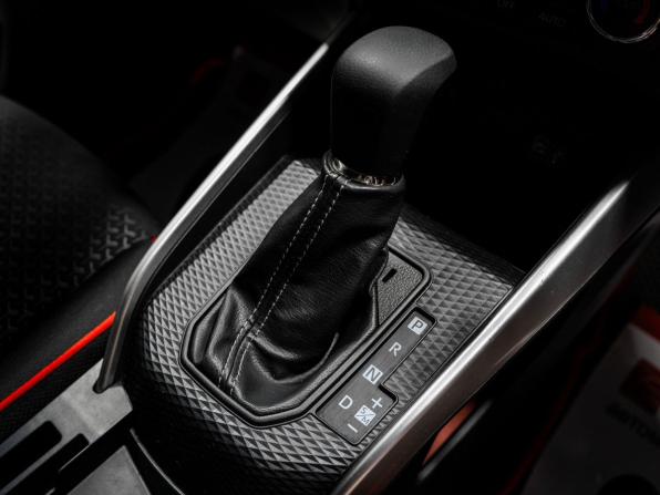 Toyota Raize I с пробегом 2021 года, цена 1 595 000 рублей, 79600 км, внедорожник, Автокод Объявления
