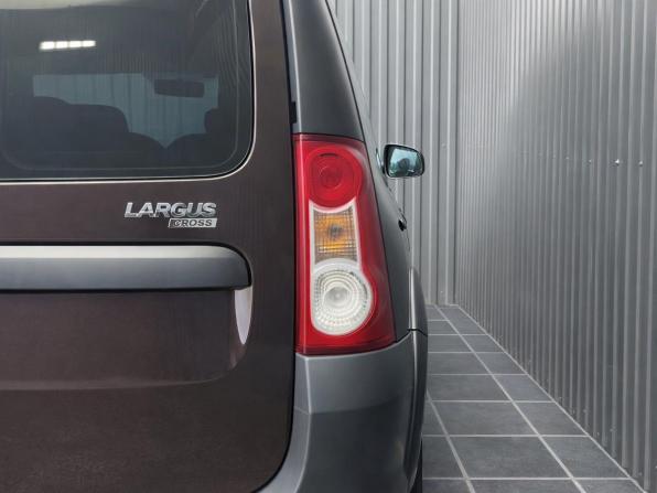 Lada (ВАЗ) Largus I с пробегом 2019 года, цена 927 000 рублей, 111196 км, универсал, Автокод Объявления
