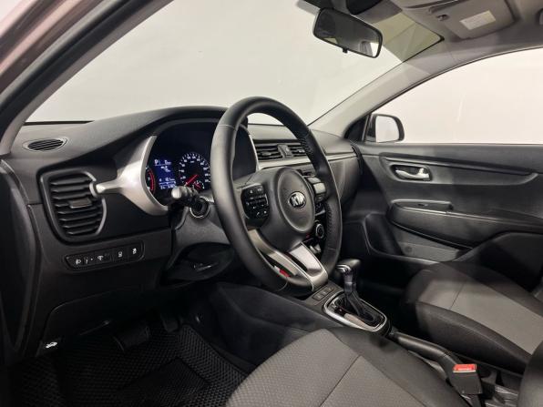 Kia Rio IV Рестайлинг с пробегом 2021 года, цена 1 750 000 рублей, 61921 км, седан, Автокод Объявления