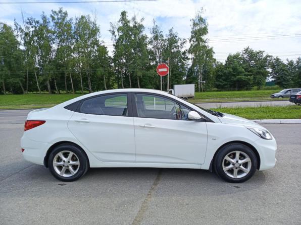 Hyundai Solaris I с пробегом 2011 года, цена 597 000 рублей, 246496 км, седан, Автокод Объявления