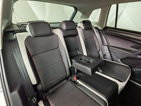 Volkswagen Tiguan II Рестайлинг с пробегом 2021 года, цена 4 200 000 рублей, 3337 км, внедорожник, Автокод Объявления