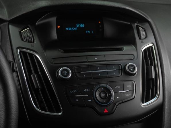 Ford Focus III Рестайлинг с пробегом 2015 года, цена 929 000 рублей, 141866 км, универсал, Автокод Объявления