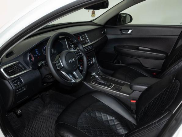 Kia Optima IV Рестайлинг с пробегом 2019 года, цена 1 290 000 рублей, 196900 км, седан, Автокод Объявления
