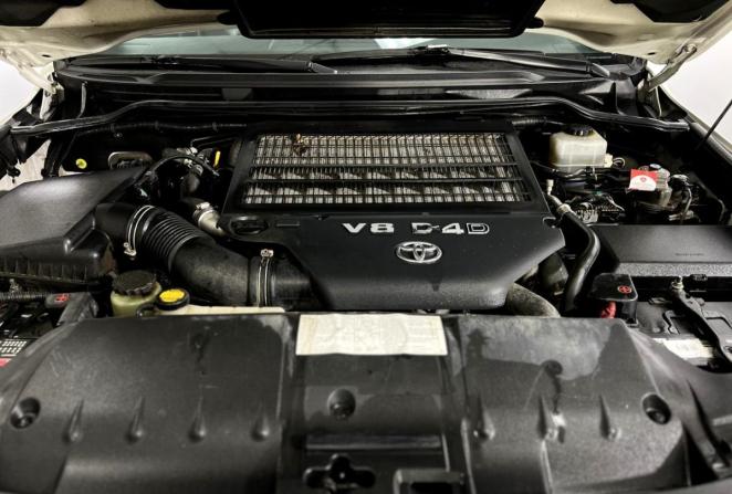 Toyota Land Cruiser 200 Series с пробегом 2012 года, цена 3 150 000 рублей, 286000 км, внедорожник, Автокод Объявления
