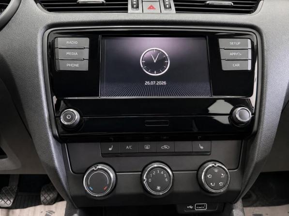 Skoda Octavia III (A7) Рестайлинг с пробегом 2019 года, цена 1 750 000 рублей, 88572 км, лифтбек, Автокод Объявления