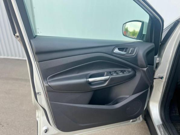 Ford Kuga II с пробегом 2014 года, цена 1 190 000 рублей, 165000 км, внедорожник, Автокод Объявления