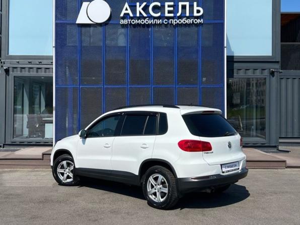 Volkswagen Tiguan I Рестайлинг с пробегом 2014 года, цена 1 085 000 рублей, 195000 км, внедорожник, Автокод Объявления