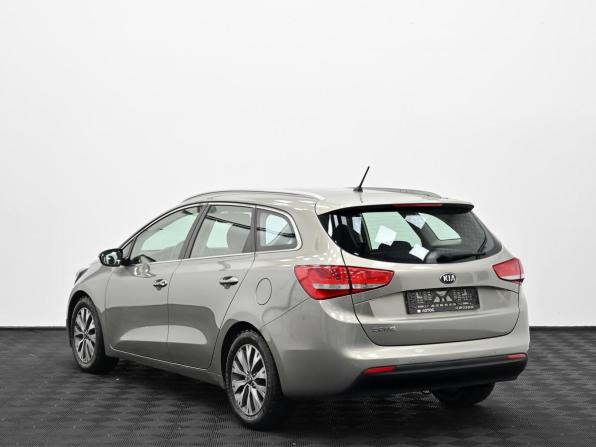 Kia Ceed II Рестайлинг с пробегом 2016 года, цена 1 199 000 рублей, 179000 км, универсал, Автокод Объявления