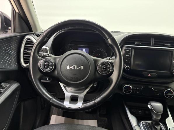 Kia Soul III с пробегом 2022 года, цена 2 030 000 рублей, 57779 км, хэтчбек, Автокод Объявления