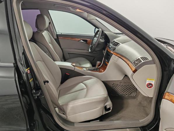 Mercedes-Benz E-Класс III (W211 S211) Рестайлинг с пробегом 2008 года, цена 875 000 рублей, 325731 км, седан, Автокод Объявления