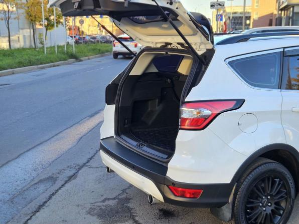 Ford Kuga II Рестайлинг с пробегом 2018 года, цена 2 050 000 рублей, 62075 км, внедорожник, Автокод Объявления