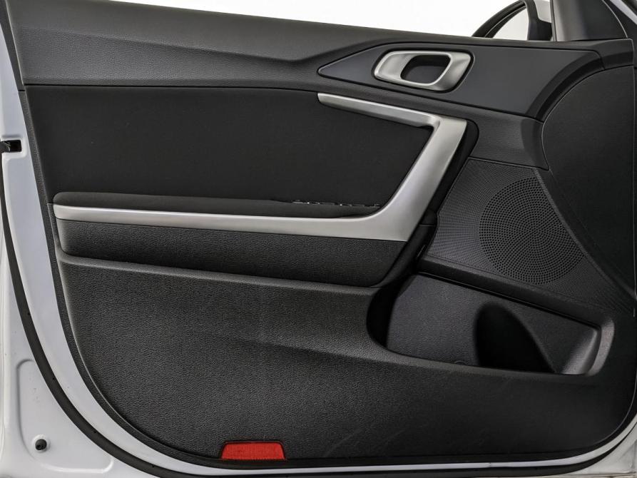 Kia Ceed III Рестайлинг Санкт-Петербург  - изображение 19
