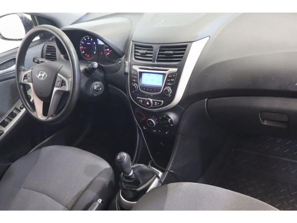 Hyundai Solaris I с пробегом 2014 года, цена 648 000 рублей, 119827 км, хэтчбек, Автокод Объявления