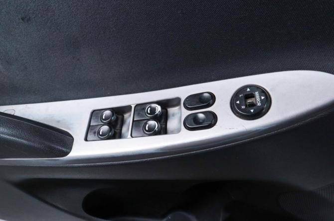 Hyundai Solaris I Рестайлинг с пробегом 2014 года, цена 629 000 рублей, 247371 км, седан, Автокод Объявления