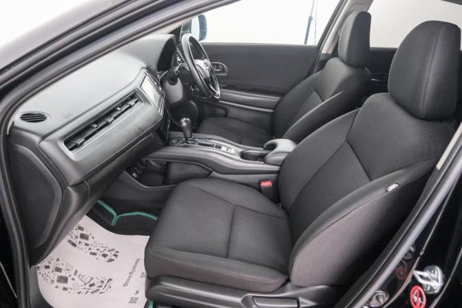 Honda Vezel I с пробегом 2017 года, цена 1 599 000 рублей, 61000 км, внедорожник, Автокод Объявления
