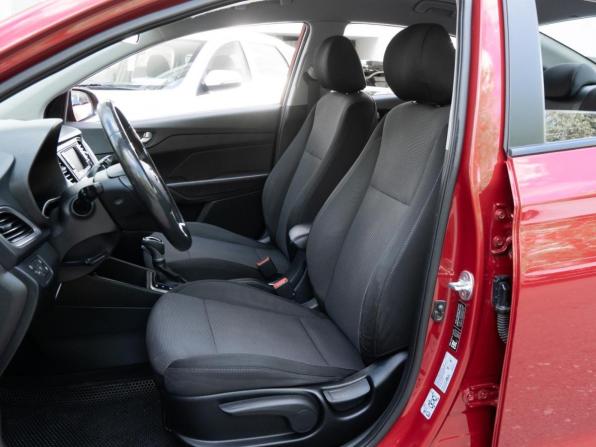 Hyundai Solaris II с пробегом 2018 года, цена 1 399 000 рублей, 118463 км, седан, Автокод Объявления