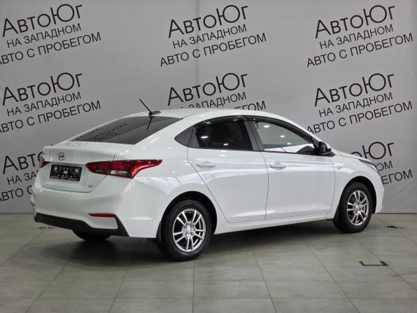 Hyundai Solaris II с пробегом 2019 года, цена 1 350 000 рублей, 65892 км, седан, Автокод Объявления