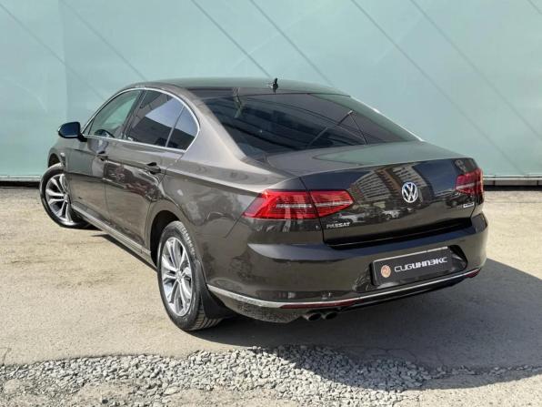 Volkswagen Passat B8 с пробегом 2017 года, цена 1 989 000 рублей, 159555 км, седан, Автокод Объявления
