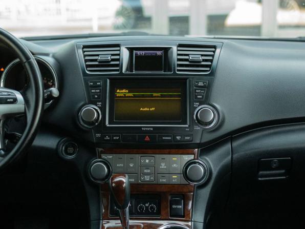 Toyota Highlander II (XU40) Рестайлинг с пробегом 2011 года, цена 1 770 000 рублей, 265155 км, внедорожник, Автокод Объявления