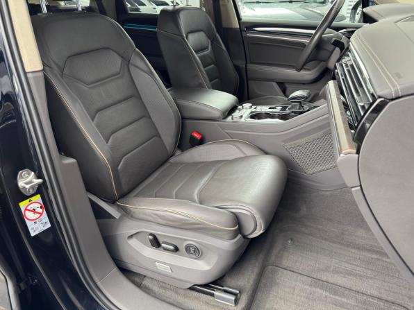 Volkswagen Touareg III с пробегом 2020 года, цена 5 000 000 рублей, 159895 км, внедорожник, Автокод Объявления