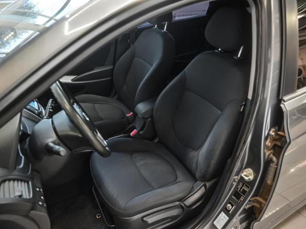 Hyundai Solaris I с пробегом 2012 года, цена 839 000 рублей, 118419 км, седан, Автокод Объявления