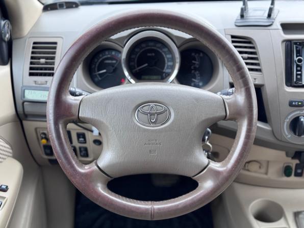 Toyota Fortuner I с пробегом 2006 года, цена 1 590 000 рублей, 304134 км, внедорожник, Автокод Объявления
