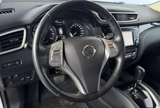 Nissan Qashqai II с пробегом 2017 года, цена 1 725 000 рублей, 89244 км, внедорожник, Автокод Объявления