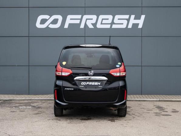 Honda Freed II с пробегом 2018 года, цена 1 540 000 рублей, 179124 км, компактвэн, Автокод Объявления