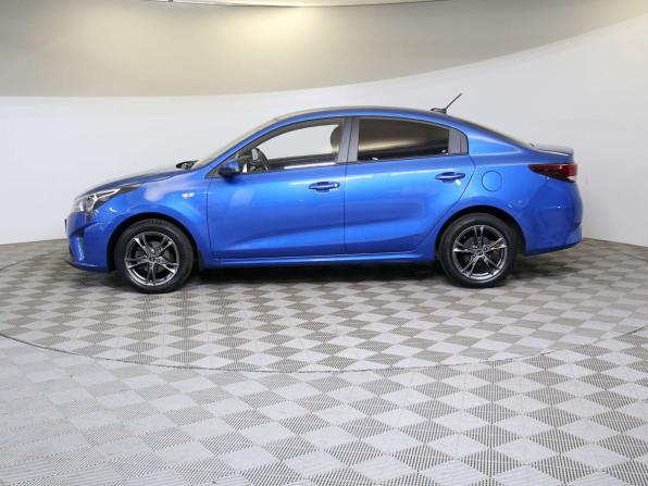 Kia Rio IV Рестайлинг с пробегом 2020 года, цена 1 690 000 рублей, 48000 км, седан, Автокод Объявления